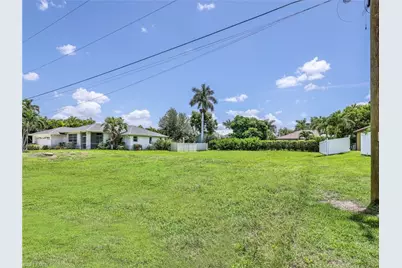 5235 SW 27th Pl, Cape Coral, FL 33914 - Photo 8