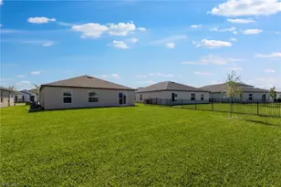 1041 N Gator Cir, Cape Coral, FL 33909 - Photo 30
