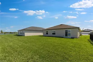 1041 N Gator Cir, Cape Coral, FL 33909 - Photo 28