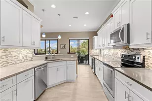 12041 Covent Garden Ct, Naples, FL 34120 - Photo 10