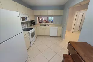 7731 Jewel Ln, Naples, FL 34109 - Photo 10