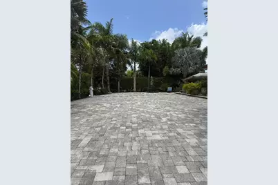 4840 Carriage Ct, Naples, FL 34114 - Photo 2