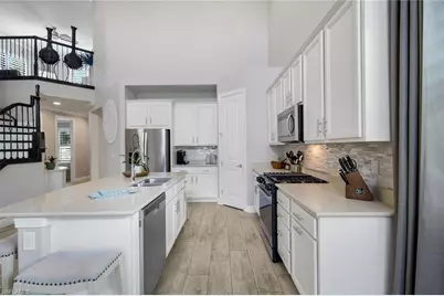 7209 Wilton Dr, Naples, FL 34109 - Photo 12