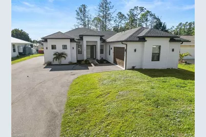 2740 35th Ave NE, Naples, FL 34120 - Photo 10