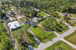2740 35th Ave NE, Naples, FL 34120 - Photo 6