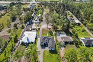 2740 35th Ave NE, Naples, FL 34120 - Photo 8