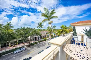 365 5th Ave S, Naples, FL 34102 - Photo 30