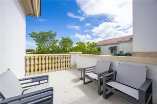 365 5th Ave S, Naples, FL 34102 - Photo 24