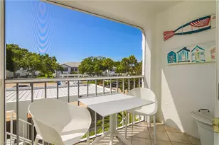 853 Tanbark Dr, Naples, FL 34108 - Photo 18