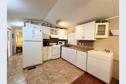 4591 Candlestick Ct E, Estero, FL 33928 - Photo 8