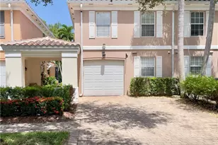 5669 Cove Cir, Naples, FL 34119 - Photo 2