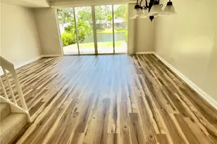 5669 Cove Cir, Naples, FL 34119 - Photo 4