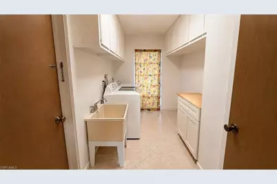 5535 Winkler Rd, Fort Myers, FL 33919 - Photo 20