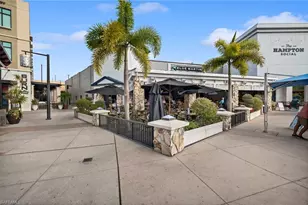 9115 Strada Pl, Naples, FL 34108 - Photo 42
