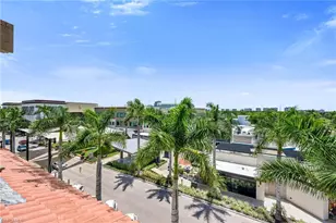 9115 Strada Pl, Naples, FL 34108 - Photo 10