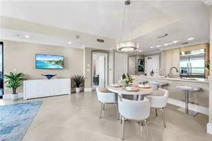 9115 Strada Pl, Naples, FL 34108 - Photo 4