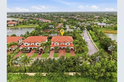 26111 Palace Ln #101, Bonita Springs, FL 34135 - Photo 2