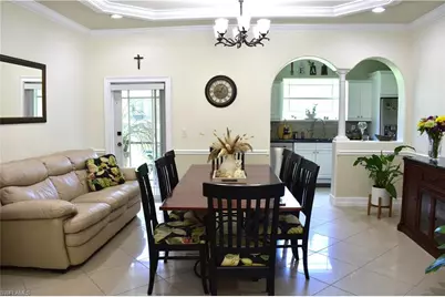 3670 8th Ave SE, Naples, FL 34117 - Photo 8