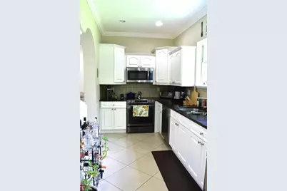 3670 8th Ave SE, Naples, FL 34117 - Photo 10