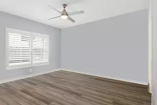 3570 Kent Dr, Naples, FL 34112 - Photo 10
