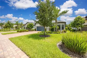 2738 Aviamar Cir, Naples, FL 34114 - Photo 2