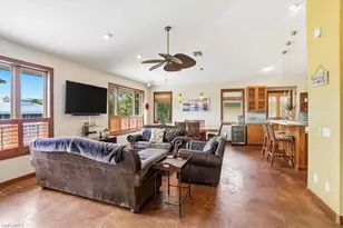 1680 Avion Pl, Naples, FL 34104 - Photo 18