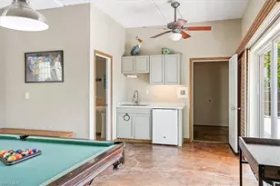 1680 Avion Pl, Naples, FL 34104 - Photo 40
