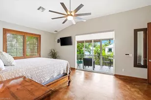 1680 Avion Pl, Naples, FL 34104 - Photo 14