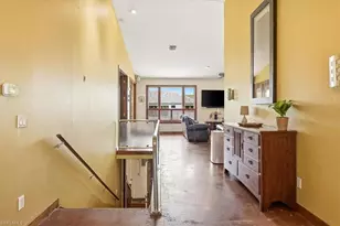 1680 Avion Pl, Naples, FL 34104 - Photo 4