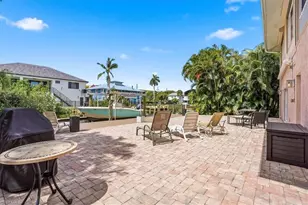 1680 Avion Pl, Naples, FL 34104 - Photo 48