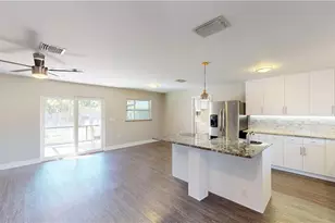 27514 Playa Del Rey Ln, Bonita Springs, FL 34135 - Photo 6