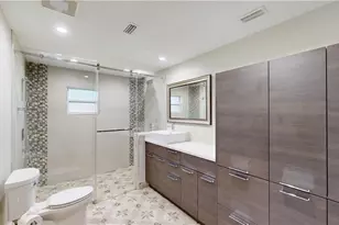 27514 Playa Del Rey Ln, Bonita Springs, FL 34135 - Photo 26