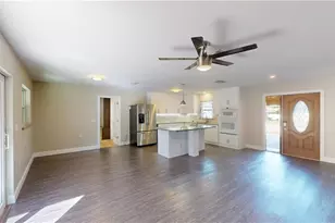 27514 Playa Del Rey Ln, Bonita Springs, FL 34135 - Photo 10