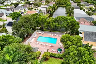 434 Leawood Cir, Naples, FL 34104 - Photo 32