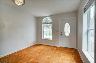 434 Leawood Cir, Naples, FL 34104 - Photo 24