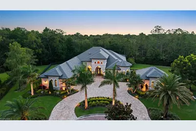 6641 Edgecumbe Dr, Naples, FL 34119 - Photo 4