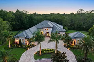 6641 Edgecumbe Dr, Naples, FL 34119 - Photo 4