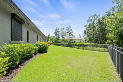 6641 Edgecumbe Dr, Naples, FL 34119 - Photo 48