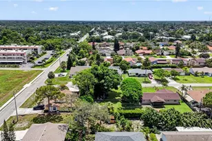27506 Playa Del Rey Ln, Bonita Springs, FL 34135 - Photo 20