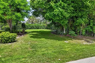 27506 Playa Del Rey Ln, Bonita Springs, FL 34135 - Photo 4