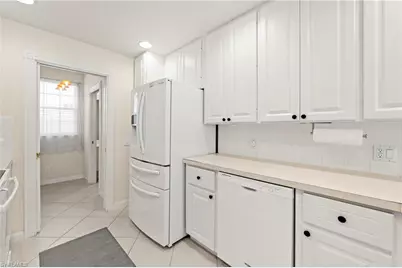 5513 Cove Cir #88, Naples, FL 34119 - Photo 10