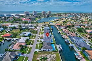 768 Amazon Ct, Marco Island, FL 34145 - Photo 10