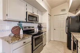 4620 St Croix Ln, Naples, FL 34109 - Photo 12