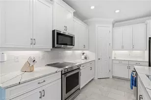 28036 Sanibel Sands St, Bonita Springs, FL 34135 - Photo 12