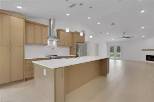 620 22nd Ave NW, Naples, FL 34120 - Photo 6