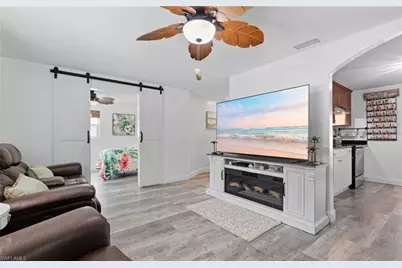 1447 Shadowlawn Dr, Naples, FL 34104 - Photo 4