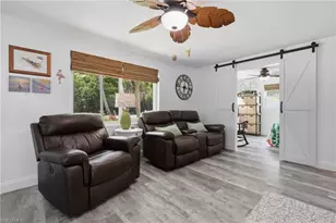 1447 Shadowlawn Dr, Naples, FL 34104 - Photo 8