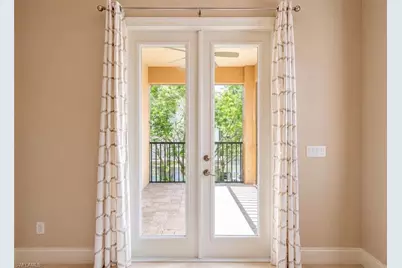2915 Coco Lakes Dr, Naples, FL 34105 - Photo 42