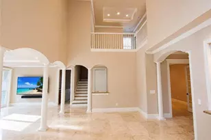 2915 Coco Lakes Dr, Naples, FL 34105 - Photo 10
