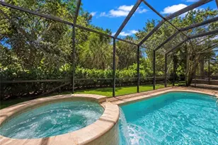 2915 Coco Lakes Dr, Naples, FL 34105 - Photo 6